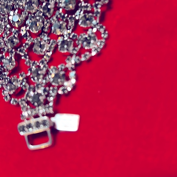 ⭐️ HOST PICK ⭐️ MARGARET ROWE one of a kind wrist wrap - Picture 2 of 5